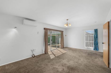 Photo of property in 2/674 Ferry Road, Woolston, Christchurch, 8023