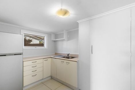 Photo of property in 199 Waimumu Road, Massey, Auckland, 0614