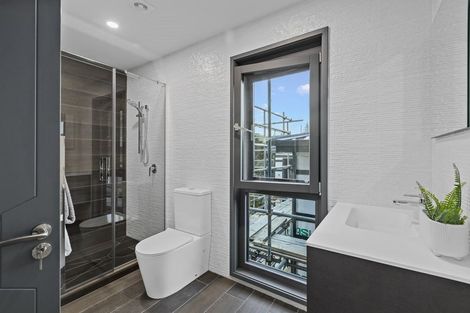 Photo of property in 48a Peter Terrace, Castor Bay, Auckland, 0620