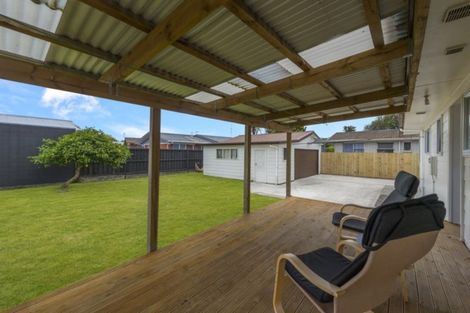 Photo of property in 14 Oakfield Crescent, Pukete, Hamilton, 3200