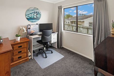 Photo of property in 3 Mayaro Crescent, Grenada Village, Wellington, 6037