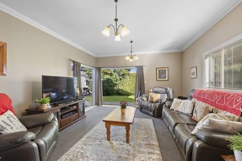 Photo of property in 15 Burns Street, Westown, New Plymouth, 4310