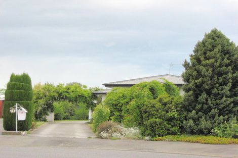 Photo of property in 8 Weston Place, Rangiora, 7400