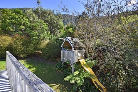 Photo of property in 20 Worlds End Road, Tennyson Inlet, 7195
