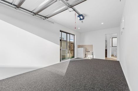 Photo of property in 89c Reeves Road, Pakuranga, Auckland, 2010