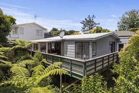 Photo of property in 2/88 Lauderdale Road, Birkdale, Auckland, 0626