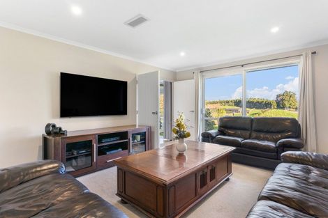 Photo of property in 43e Terry Smyth Drive, Kumeu, 0892