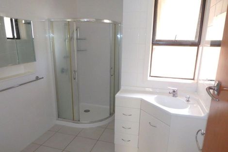 Photo of property in 68 Carrington Avenue, Silverdale, Hamilton, 3216