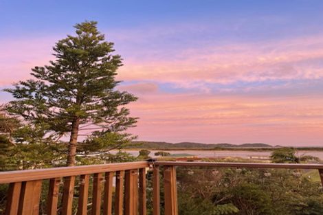 Photo of property in 2 Pine Road, Ngunguru, Whangarei, 0173