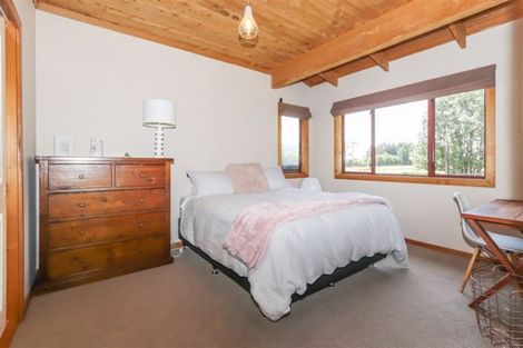 Photo of property in 13 Bosworth Street, Egmont Village, 4372