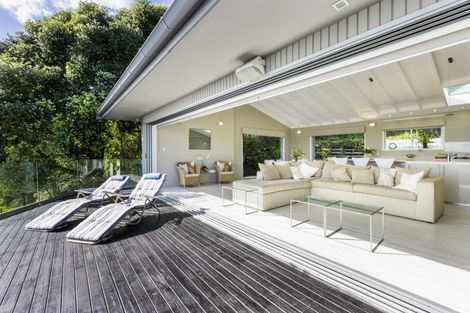 Photo of property in 53a De Luen Avenue, Tindalls Beach, Whangaparaoa, 0930