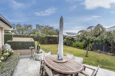Photo of property in 49 Oakwood Drive, Rangiora, 7400