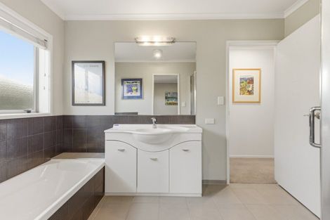 Photo of property in 17 Santa Cruz Drive, Papamoa Beach, Papamoa, 3118
