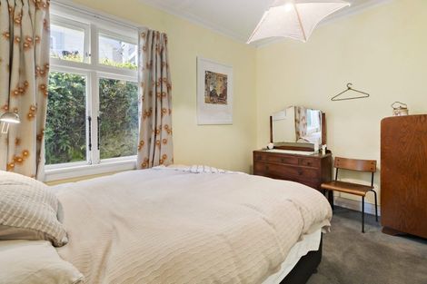 Photo of property in 27 Connaught Terrace, Brooklyn, Wellington, 6021