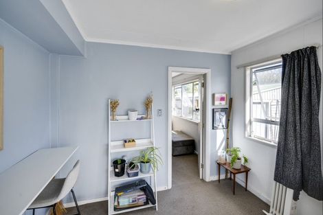 Photo of property in 1240 Cunningham Crescent, Mayfair, Hastings, 4122