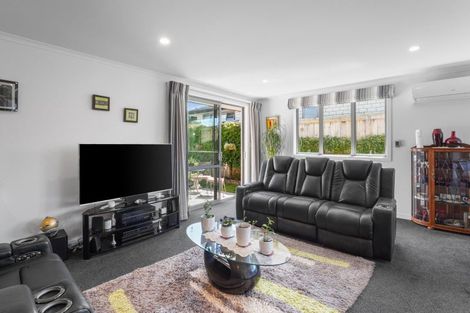 Photo of property in Waterview Estate, 86/4 Greystone Place, Omokoroa, 3114