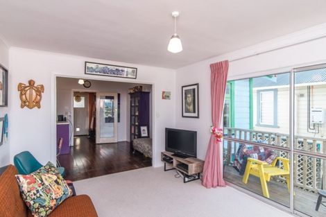 Photo of property in 21 Tirangi Road, Rongotai, Wellington, 6022