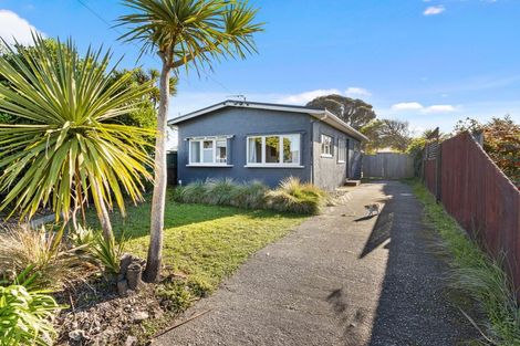 Photo of property in 22 Pacific Road, North New Brighton, Christchurch, 8083