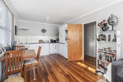 Photo of property in 106a Woodglen Road, Glen Eden, Auckland, 0602