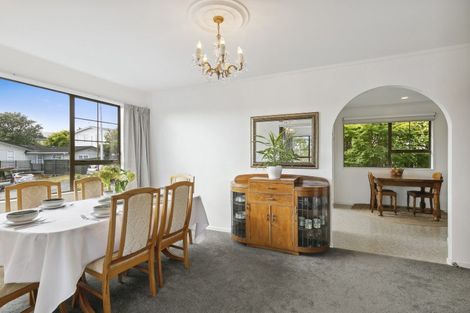 Photo of property in 1 Brasenose Place, Tawa, Wellington, 5028