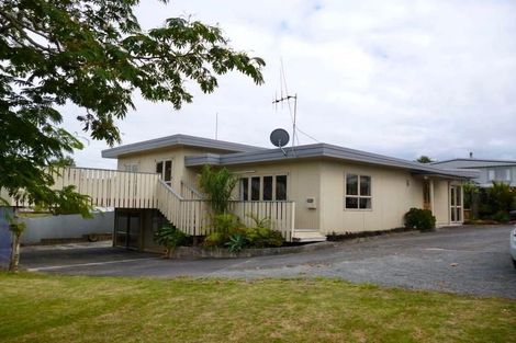 Photo of property in 2 Ross Street, Onerahi, Whangarei, 0110