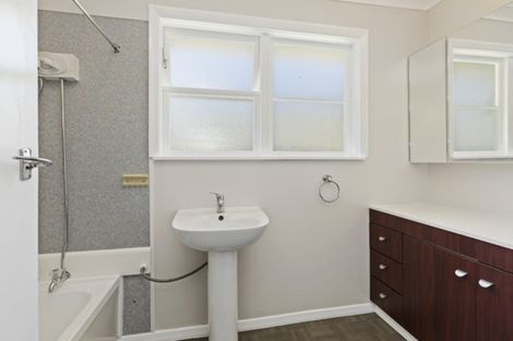 Photo of property in 43 Hay Street, Naenae, Lower Hutt, 5011