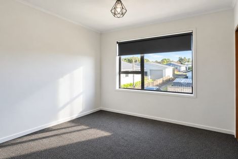 Photo of property in 33a Fitzroy Road, Fitzroy, New Plymouth, 4312