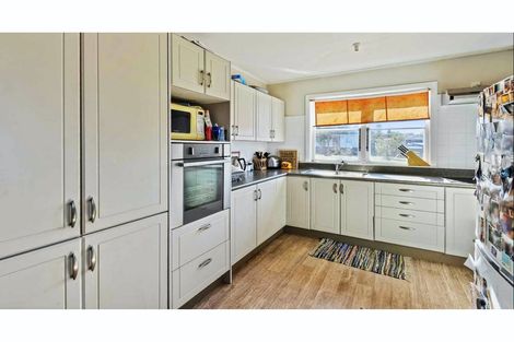 Photo of property in 49 Buller Crescent, Manurewa, Auckland, 2102