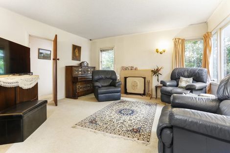 Photo of property in 27 Merriefield Avenue, Forrest Hill, Auckland, 0620