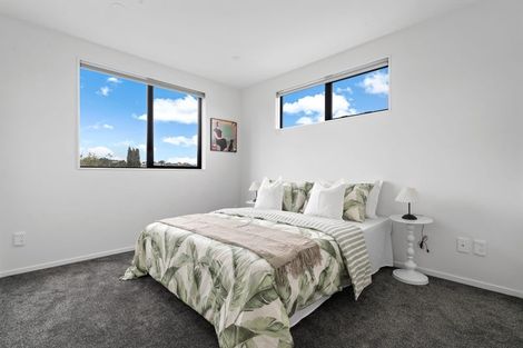Photo of property in 22d Aorangi Place, Birkenhead, Auckland, 0626