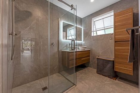 Photo of property in 3 Denarius Lane, Glendene, Auckland, 0602