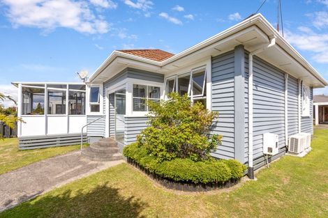 Photo of property in 62 Rewa Street, Inglewood, 4330