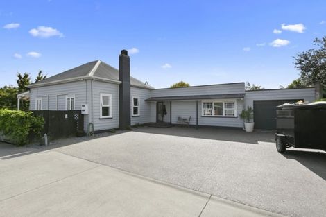 Photo of property in 92 Williams Street, Cambridge, 3434