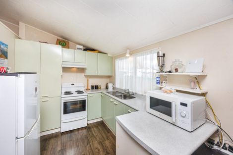 Photo of property in 28 Tiller Close, Kelvin Grove, Palmerston North, 4414