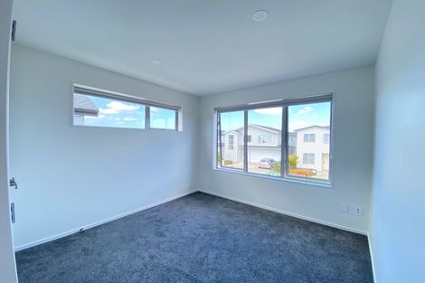 Photo of property in 20 Toanui Road, Hobsonville, Auckland, 0616