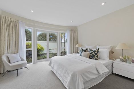 Photo of property in 1/14 Bournemouth Terrace, Murrays Bay, Auckland, 0630