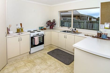 Photo of property in Holdsworth Villas, 62/2 William Donald Drive, Solway, Masterton, 5810