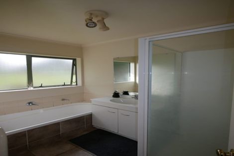 Photo of property in 6 Kaimoana Street, Weymouth, Auckland, 2103