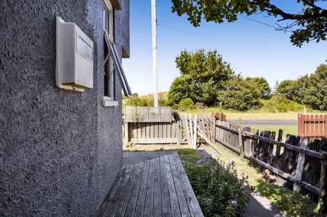 Photo of property in 56 Victoria Street, Patea, 4520