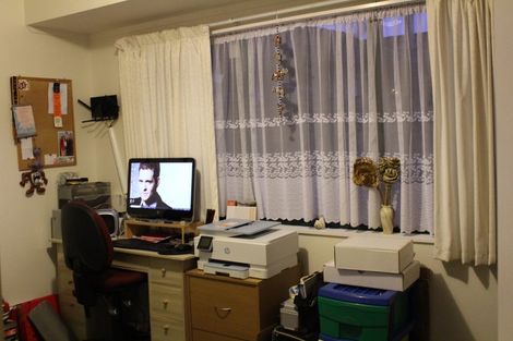 Photo of property in 14 Waimoko Glen, Swanson, Auckland, 0612