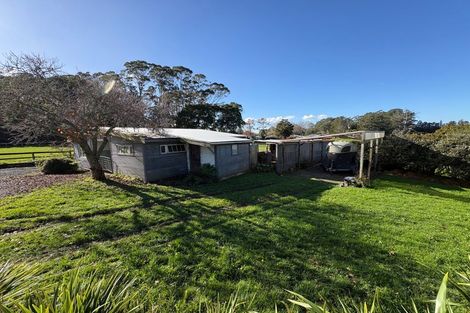 Photo of property in 240 Riverhead Road, Kumeu, 0892