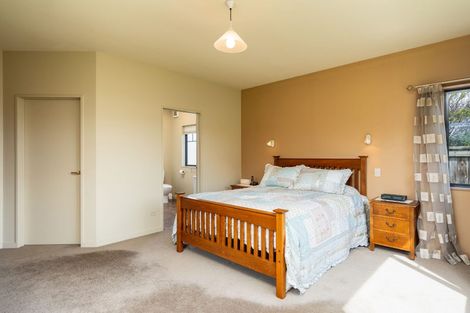 Photo of property in 6 Mallard Place, Mosgiel, 9024