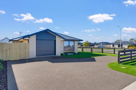 Photo of property in 2 Chambers Avenue, Woodend, 7610