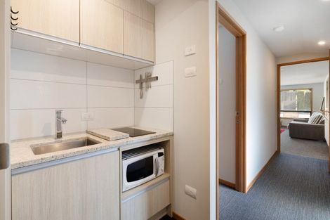 Photo of property in 69 Omokoroa Road, Omokoroa, 3114