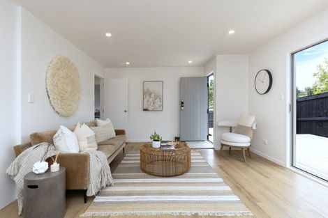 Photo of property in 58a Cedar Heights Avenue, Massey, Auckland, 0614