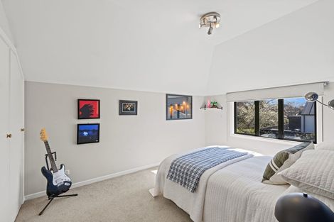 Photo of property in 21 Garreg Road, Fendalton, Christchurch, 8052