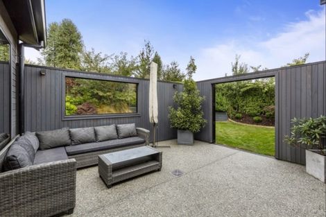 Photo of property in 27 Pendeen Crescent, Jacks Point, Queenstown, 9371