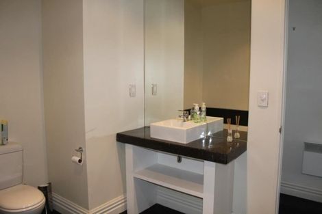 Photo of property in 2/49 Bond Street, Dunedin Central, Dunedin, 9016