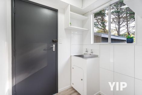 Photo of property in 2/35 Horokiwi Road West, Newlands, Wellington, 6037