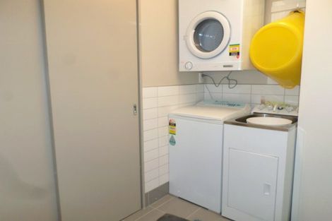 Photo of property in Tennyson Apartments, 3/25 Tennyson Street, Te Aro, Wellington, 6011